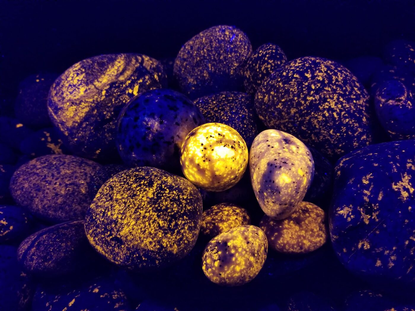 yooperlite syenite rocks