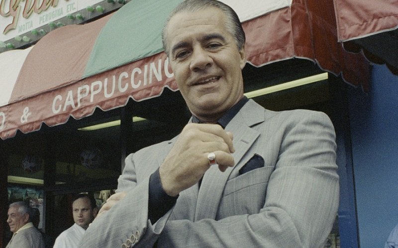 tony sirico outside cafe